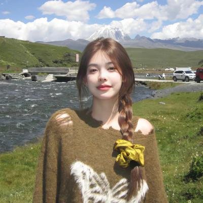 踮起脚尖靠近你